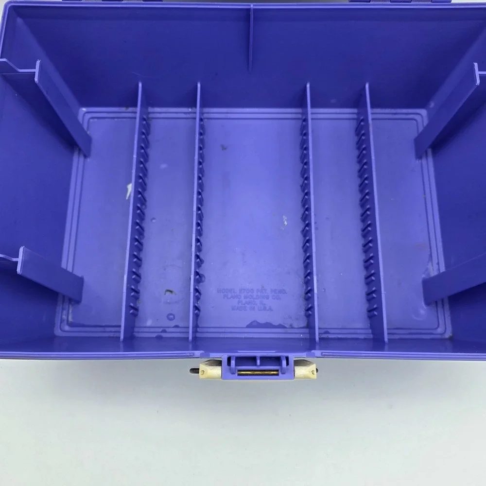 Vtg Caboodles Makeup/Nail Polish Case Organizer Model 2700 1980s Original Purple